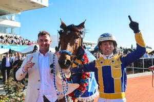 Swayzee with Grimson and Cam Hart - HRNZ/Race Images NZ